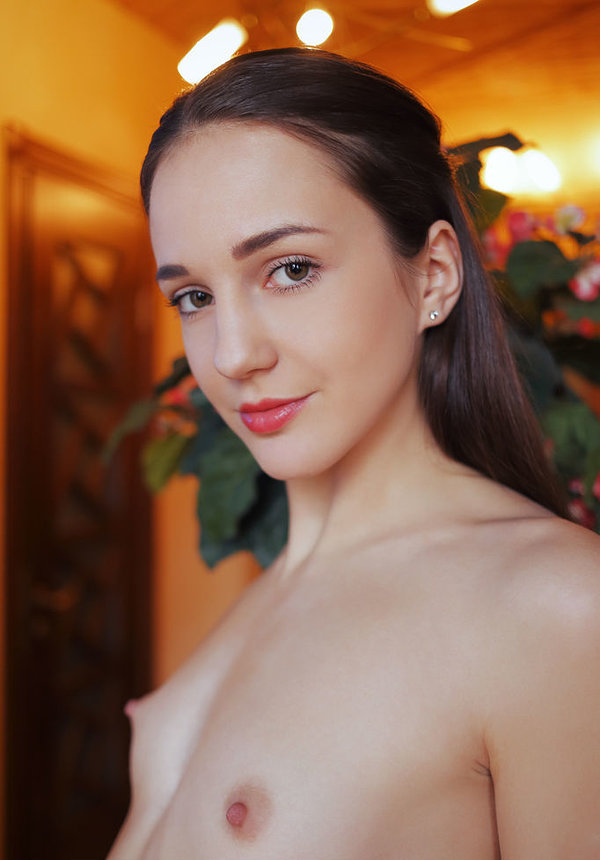 Зина, 23 года, 2 размер груди